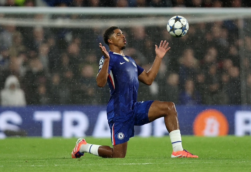wesley-fofana-tam-la-chan-lang-le-giup-chelsea-de-bep-ajax